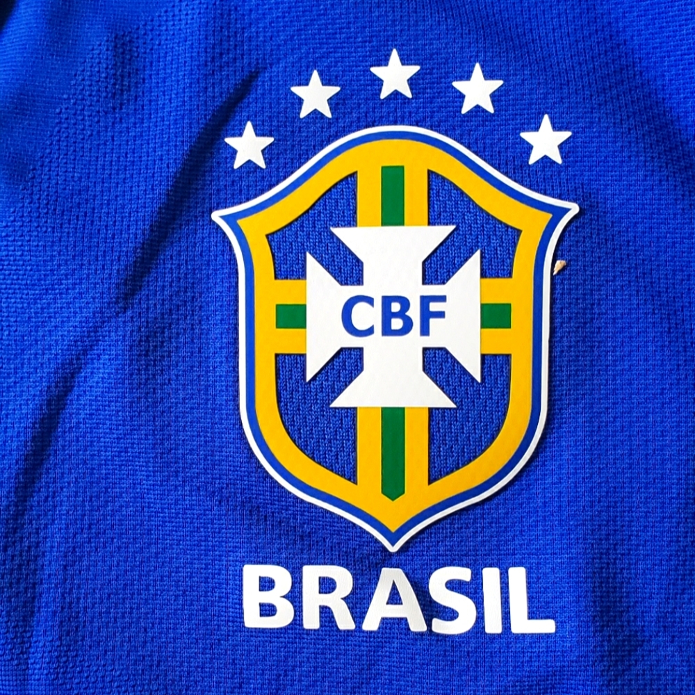 BRAND NEW NIKE BRASIL BRAZIL PLAYER EXCLUSIVE SIZE M